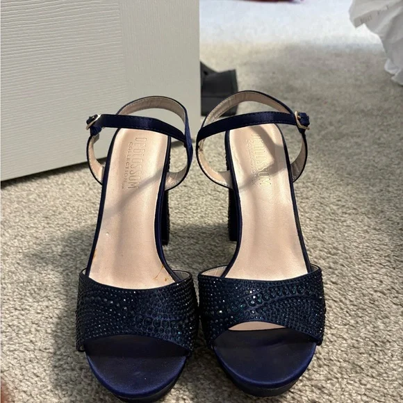De Blossom Collection Navy Blue Heels - Picture 1 of 3